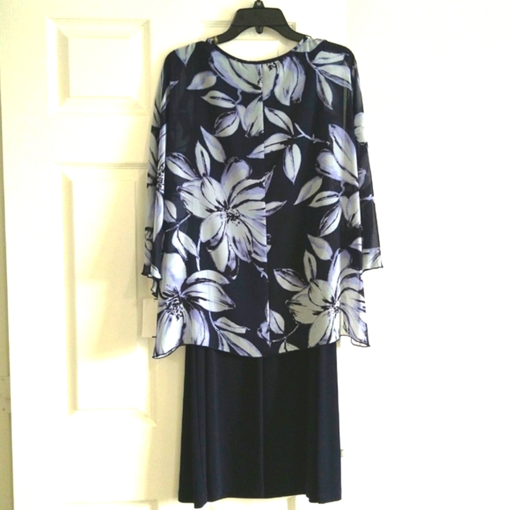 Connected apparel - women's navy blue & white floral chiffon cape dress Size 10 - Picture 4 of 11